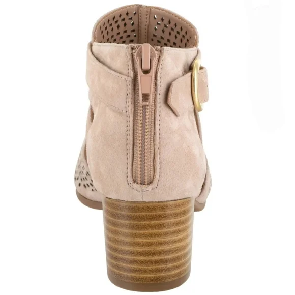 Bella Vita Tan Perforated Sandals 11W - Picture 4 of 8